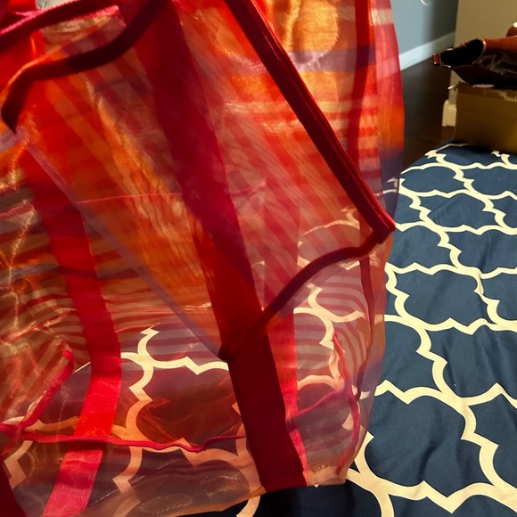 EUc pink striped mesh beach tote - Picture 4 of 6